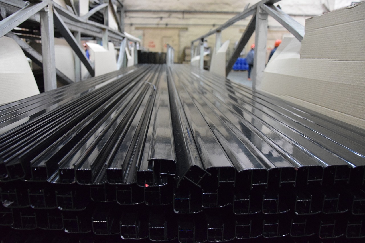 découvrez le coût du remplacement de fenêtres en aluminium et apprenez à évaluer votre budget pour des fenêtres durables et esthétiques. obtenez des conseils sur les matériaux, l'installation et les économies d'énergie.