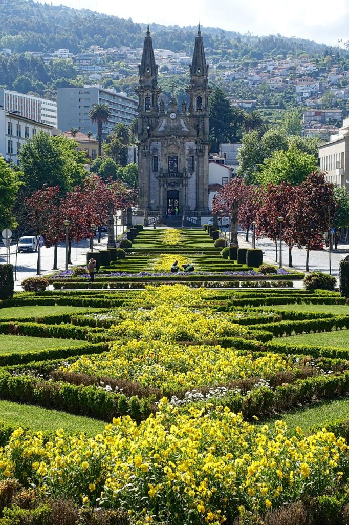 découvrez l'art du landscaping : améliorez l'esthétique de votre jardin avec des designs innovants, des plantations variées et des aménagements extérieurs qui reflètent votre style. transformez votre espace extérieur en un havre de paix.