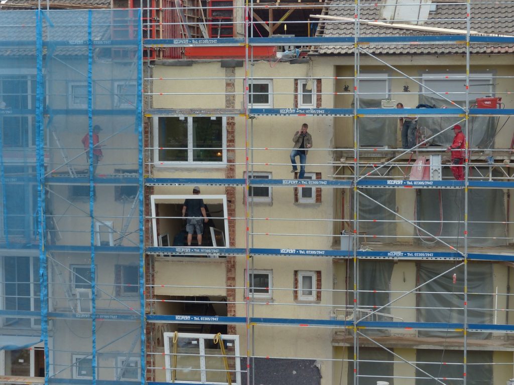 découvrez nos services de rénovation de bâtiments, alliant expertise et savoir-faire pour transformer vos espaces tout en préservant leur charme. nos solutions personnalisées répondent à vos besoins tout en respectant les normes de qualité et d'éco-responsabilité.